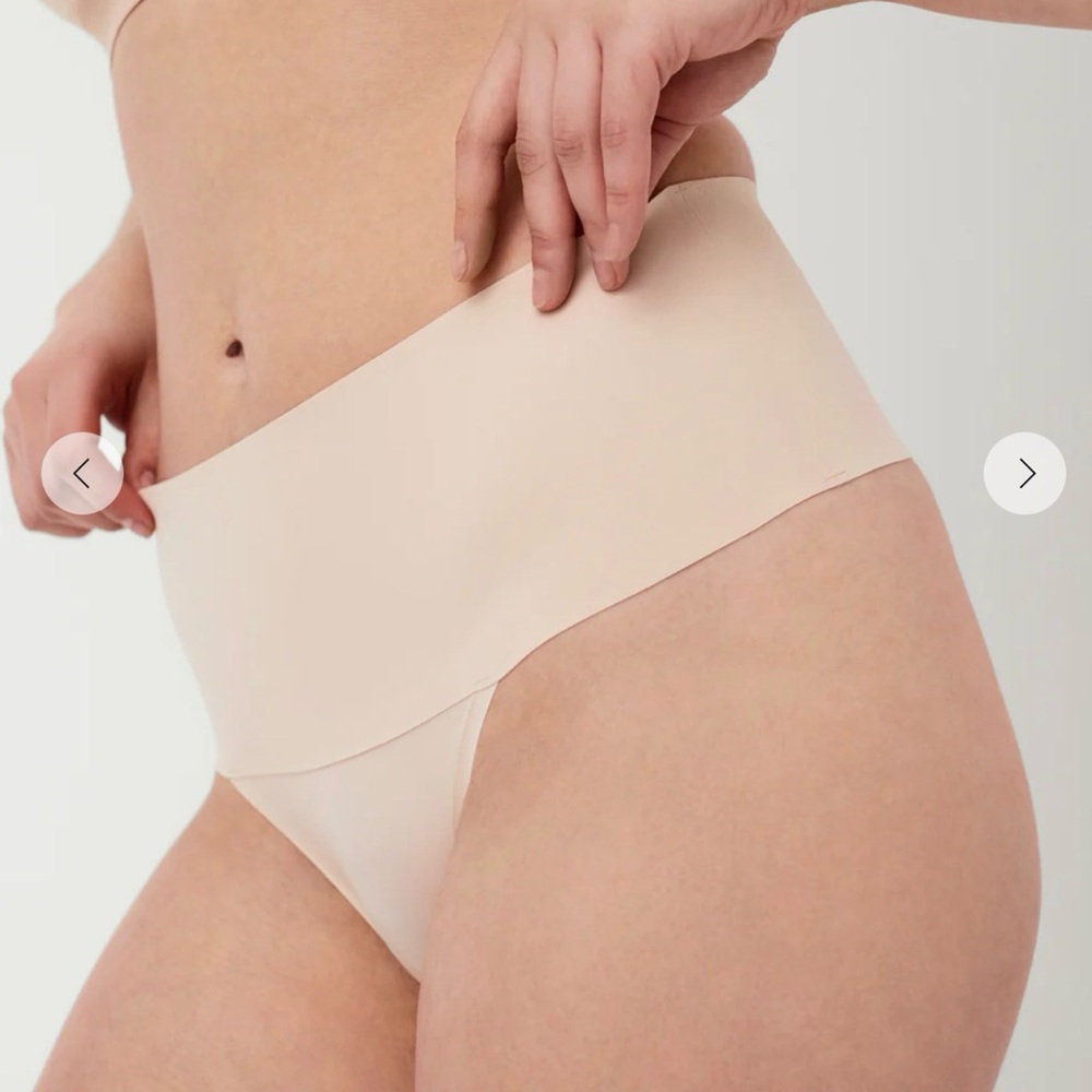 SPANX Supersmooth™ Undie-tectable® Thong Soft Nude | Size L - Picture 6 of 6